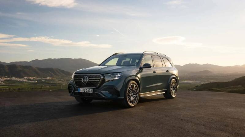 New Mercedes GLS: Cloud-Based Suspension and Luxury Redefined