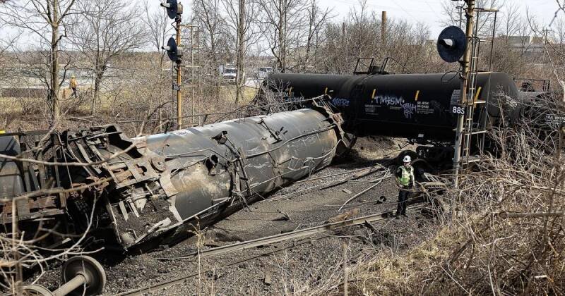 St. Catharines Train Derailment: Tracks Partially Restored - What it Means for You