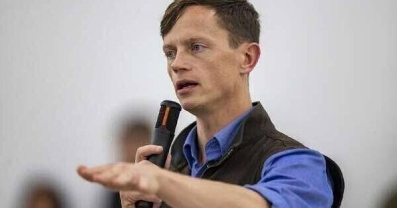 Iowa Governor Race Tightens: What This Political Shift Means for Voters