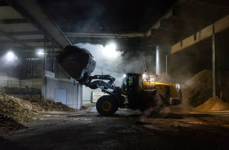 Komatsu Wheel Loaders Get Smarter: New Assistance System Explained
