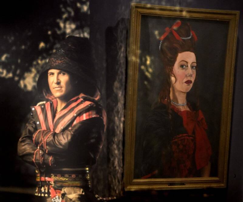 Le Mars Arts Center Explores Family Legacy and Shakespeare Through Art