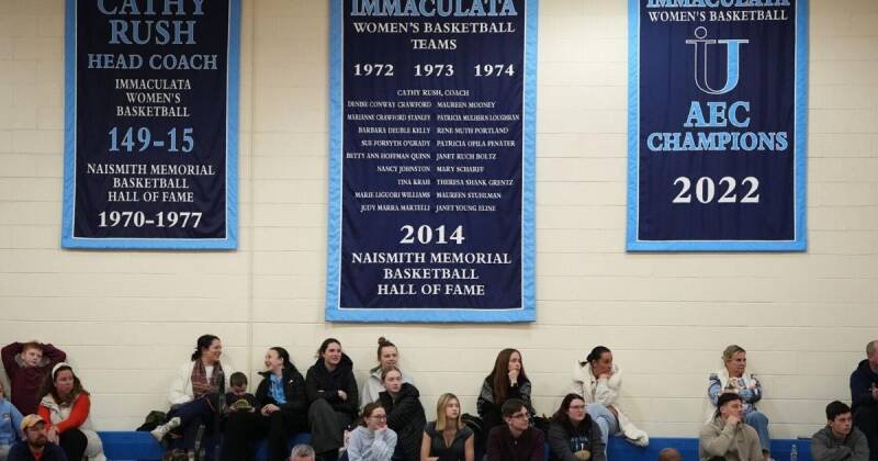 The Legacy of Pioneer Women's Basketball Teams in the Modern Game