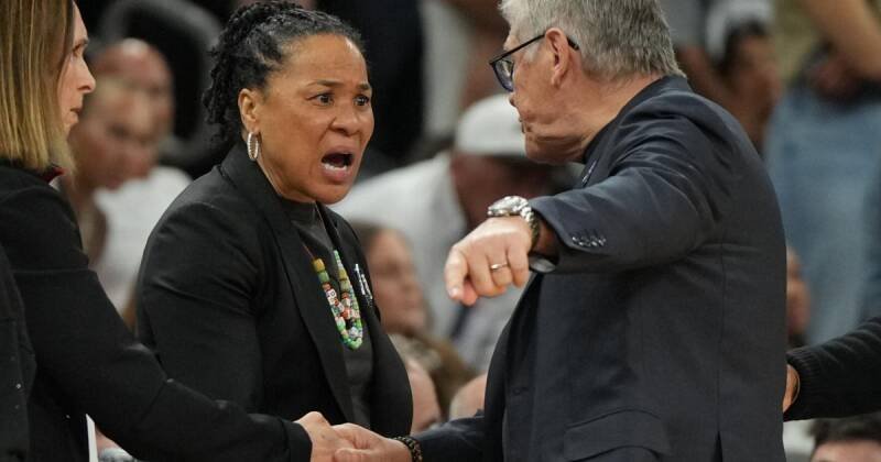 Geno Auriemma Apologizes to Dawn Staley: What Happened and Why It Matters