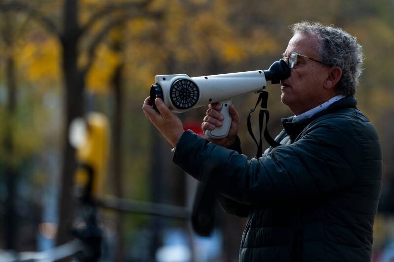 Measuring Bad Smells: Citizen Science Tackles Odor Pollution