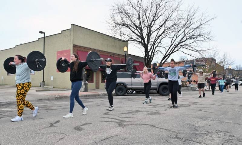 Golgotha 2026 Carry: CrossFit Event Honors Sacrifice and Builds Community