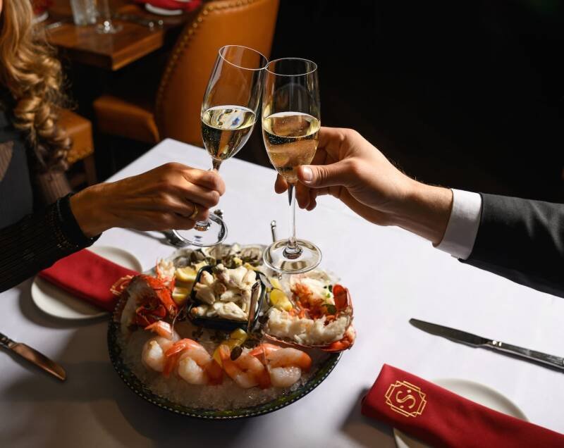Romantic Boston Dining Experience: [Restaurant Name] Offers Decadent Dinner for Two
