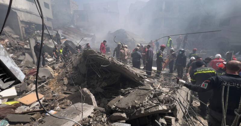 Trump Threatens Iran Over Strait of Hormuz: Analysis and Future Implications