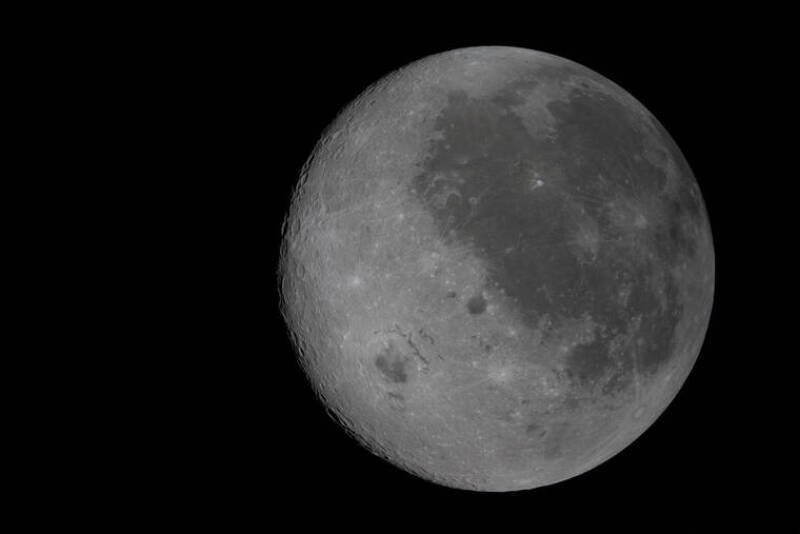 Artemis II Breaks Human Distance Record: What It Means for Lunar Exploration