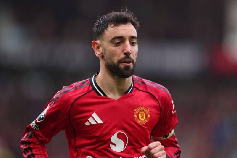 Bruno Fernandes Leadership: Mentoring Man Utd Academy Players