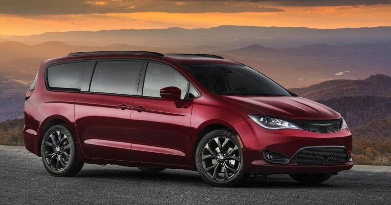 Chrysler Minivan Airbag Recall: What Canadian Owners Need to Know