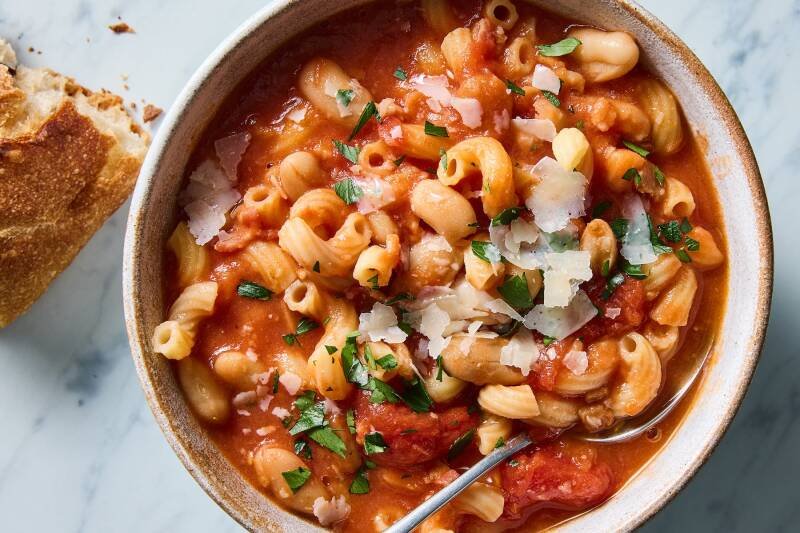 Quick and Easy Pasta e Fagioli: A Hearty 20-Minute Meal