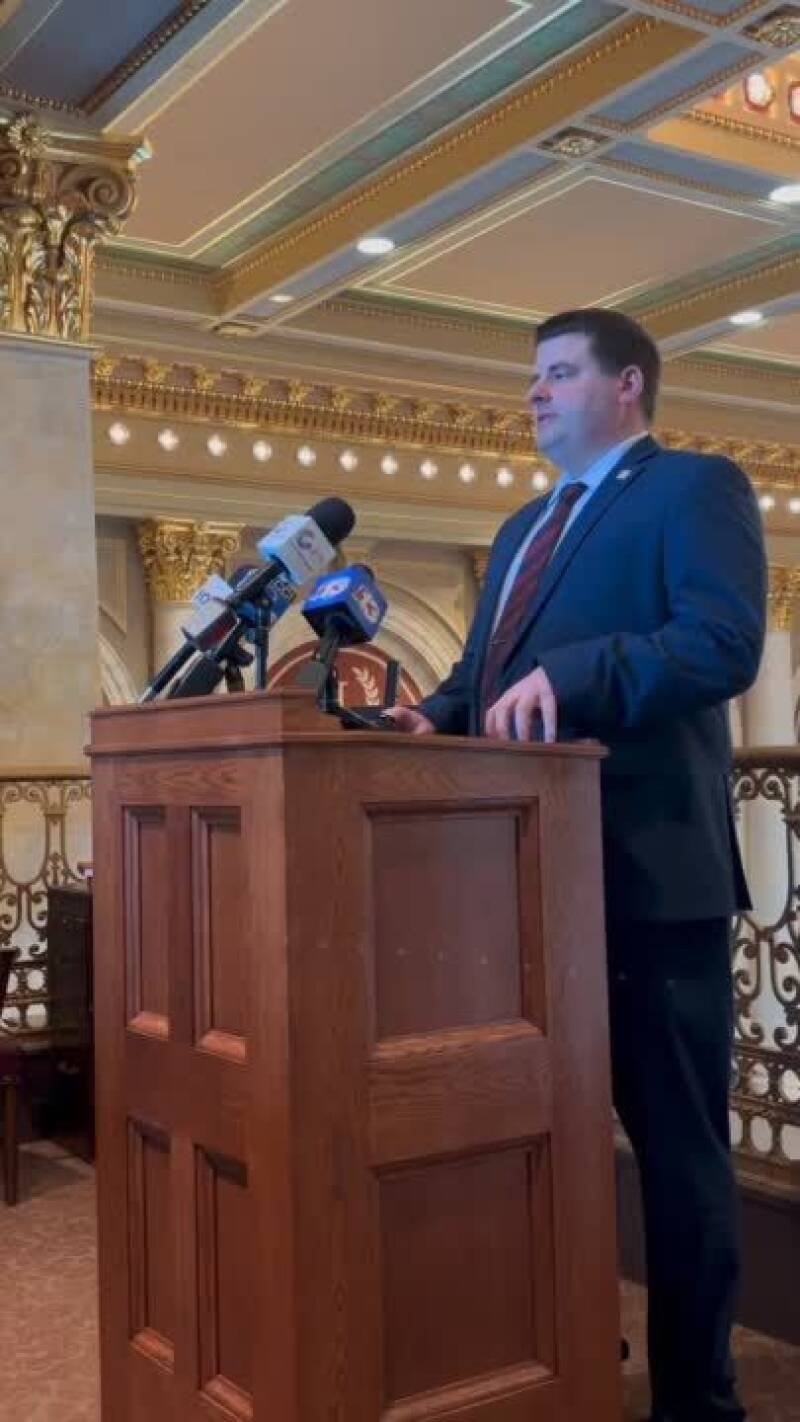 Joni Ernst Challenger Hinson Raises Millions: What It Means for Iowa's Senate Race