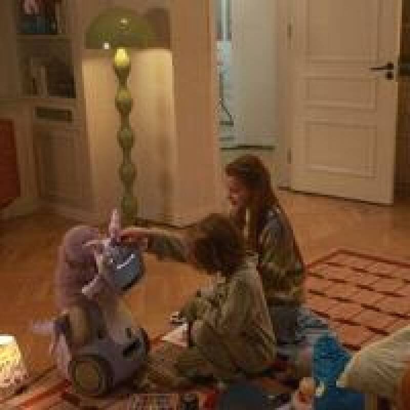 OlloNi: The Low-Burden Cyber Companion Redefining Virtual Pets