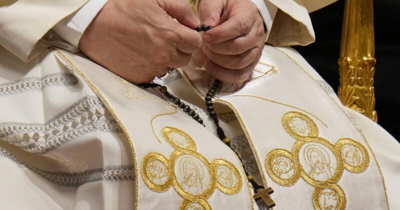 Pope Denounces Iran War: A Call for Peace and Negotiation