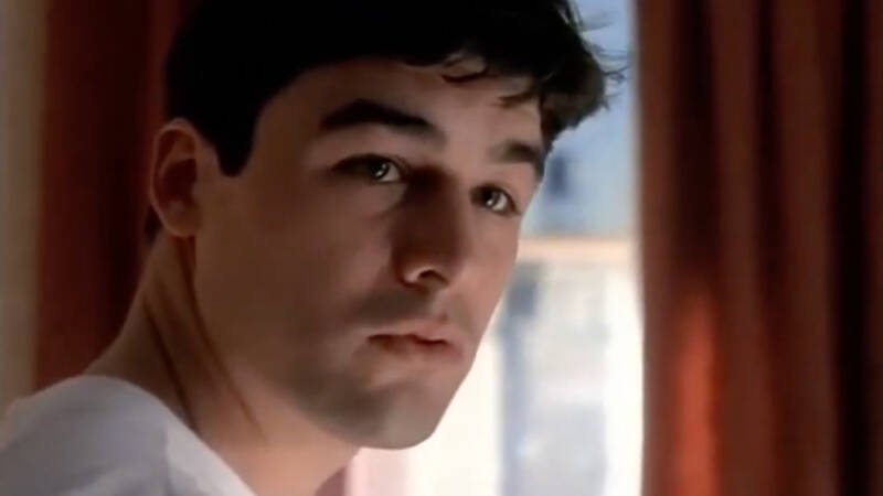 Kyle Chandler's Forgotten Sci-Fi Gem: Early Role and Time Travel Twist