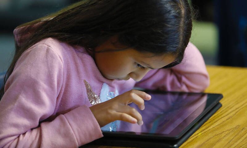 Screen Time Debate: Parents vs. Schools - What's Next for Education?