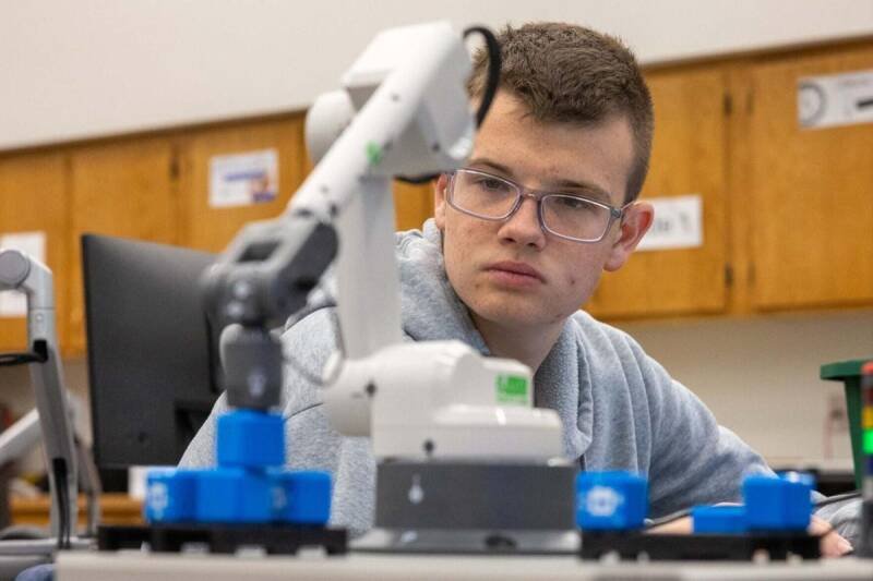 Nebraska Governor Pillen Vetoes Bills: What It Means for You