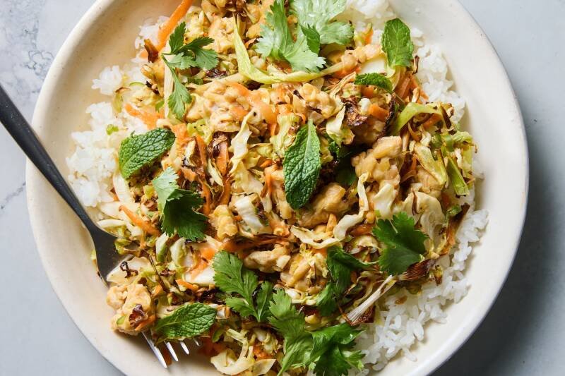 Roasted Cabbage Salad Recipe: Spicy, Flavorful, and Easy to Make!