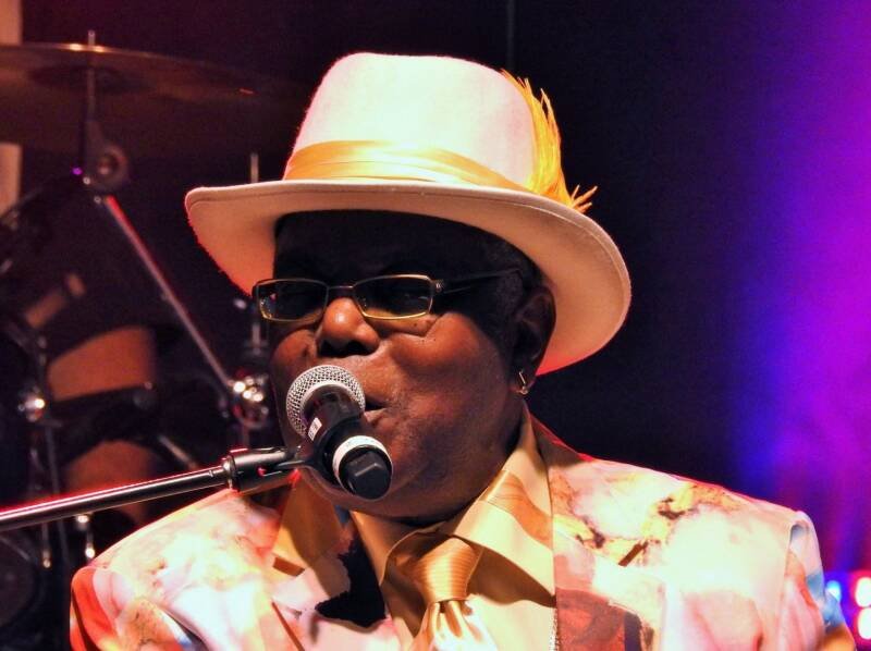 Kenny 'Blues Boss' Wayne: Iconic Blues Pianist's Farewell Performance & Legacy