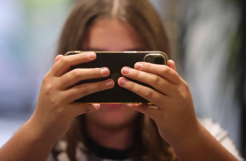 Latin American Teens and Social Media: A Public Health Challenge?