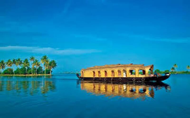 Kerala Tourism Faces New Restrictions: Waste Management Concerns