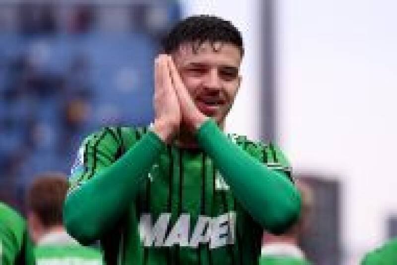 Inter Milan Eyes Bosnian Duo: Muharemovic and Alajbegovic - A Deep Dive